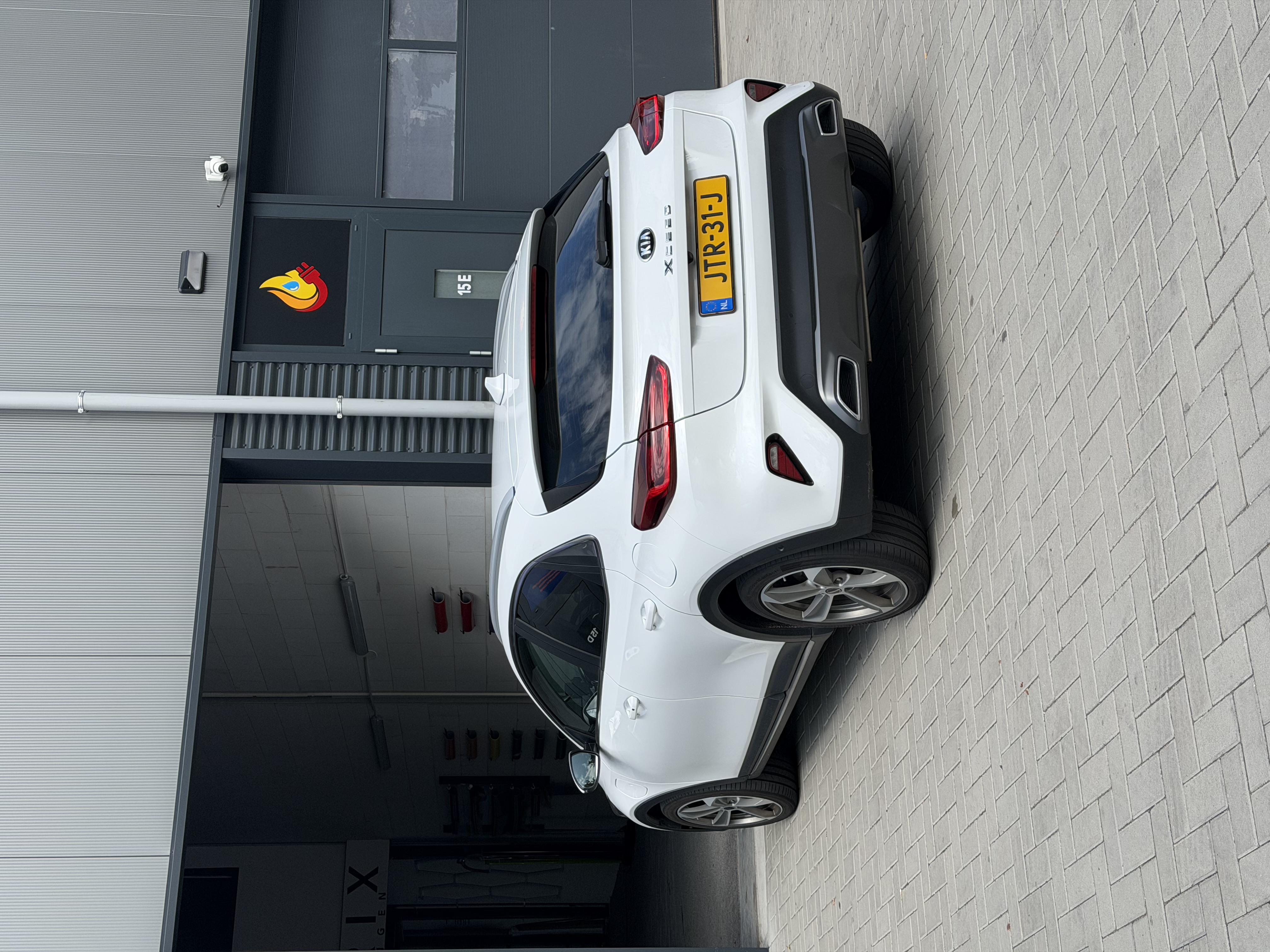 Premium raamfolie op witte Kia